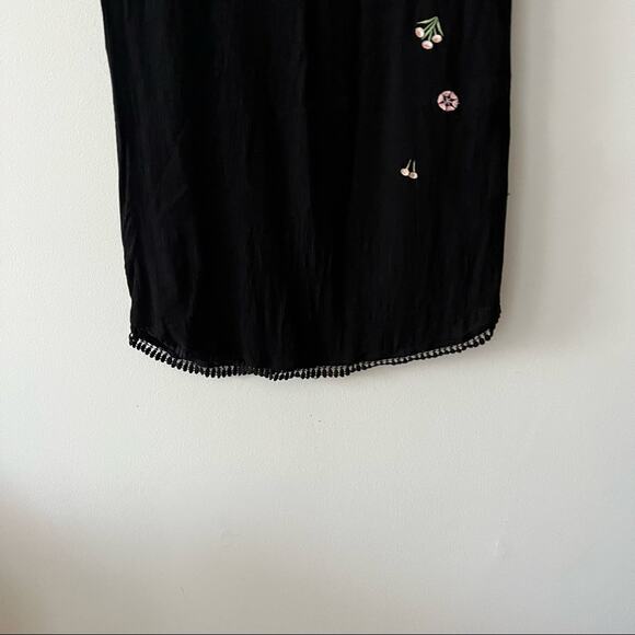 Sundance Black Floral Embroidered Shift Dress - Picture 2 of 8